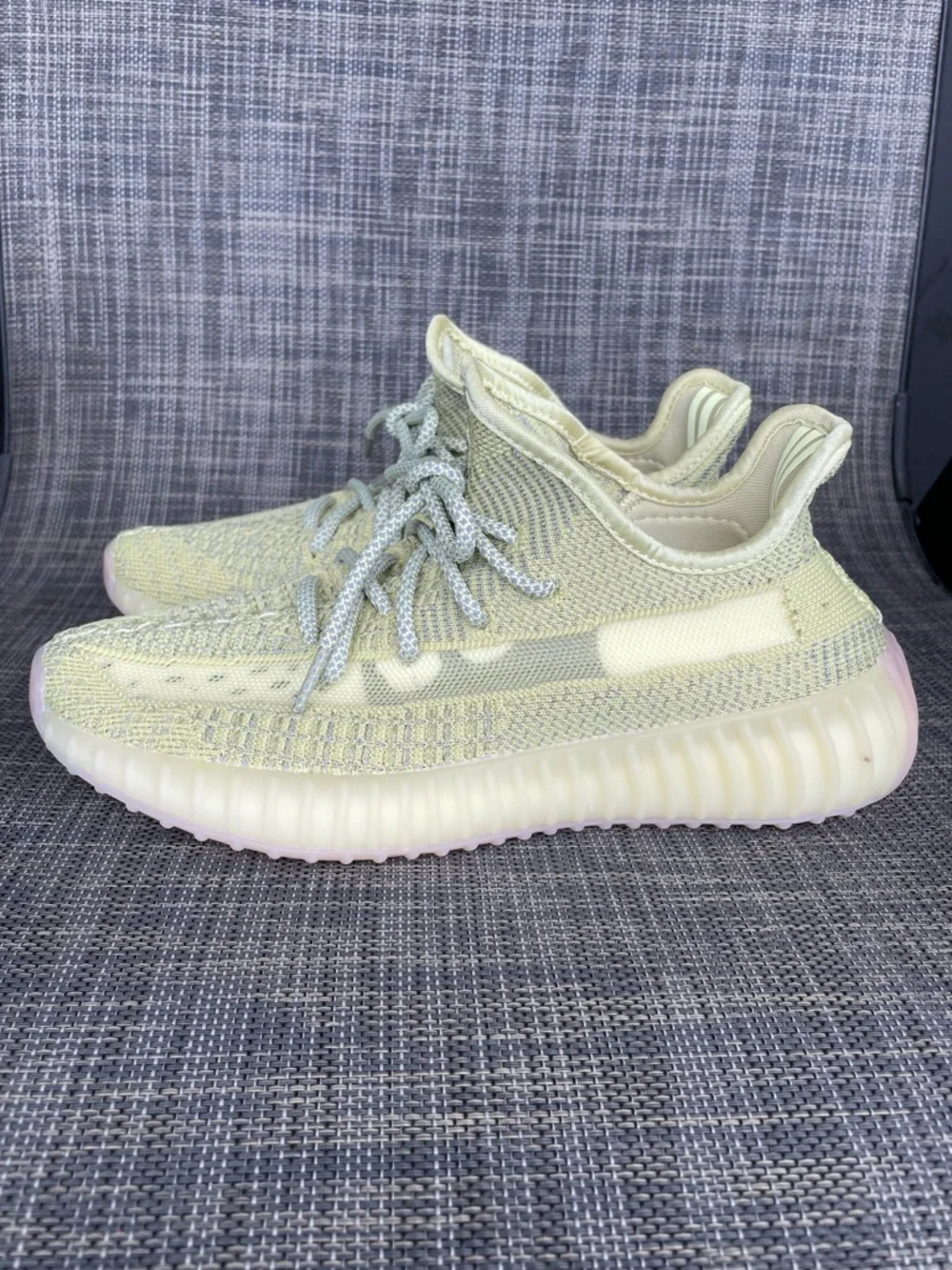 adidas Yeezy Boost 350 V2 